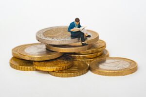 Achieve financial Goals in Life With Defi-Staking